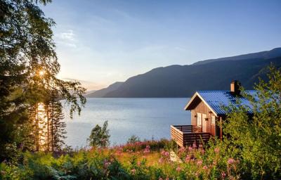 On Your Own: 10 Must-Have Tips on Living Off-Grid