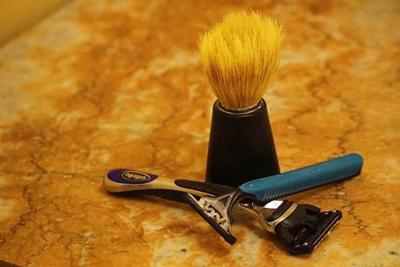 How To Save Money On Razors and Shaving