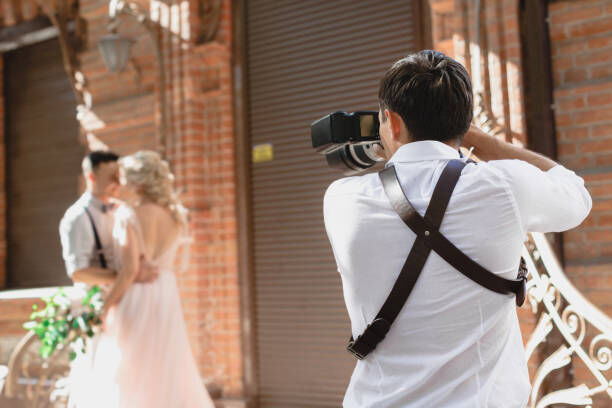 What Should I Expect from My Wedding Photographer?