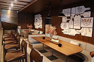 Custom Restaurant Chairs To Spice Up Your Place!