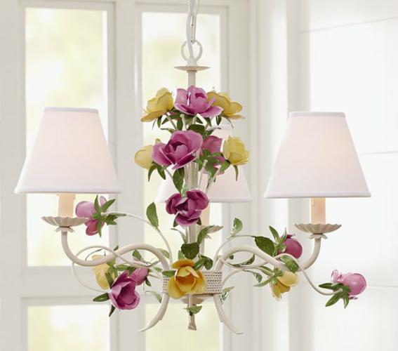 Floral Design Takes Luxe Decor
