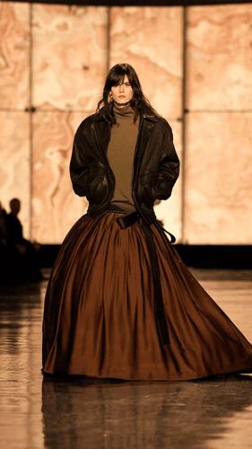 Saint Laurent Fall 2025: A Masterclass in Power Dressing with a Dose of ’80s Drama