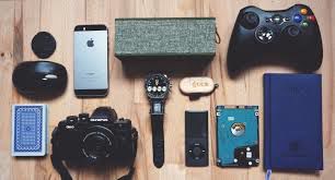 Tech Gadgets You Need For the Holidays