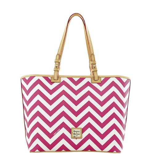 Summer Sun Screen and Stylish Accessories to Pack for the Beach