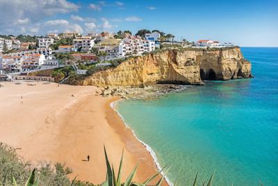 Top 10 Best Places to Live Overseas
