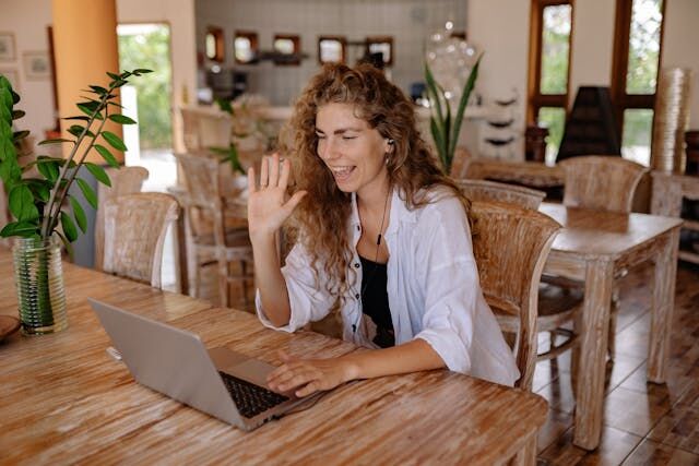 How Online Psychics Can Enhance Your Health and Wellness