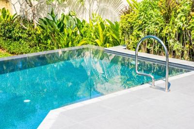 Questions to Ask a Pool Builder Before You Sign