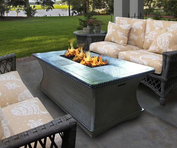 4 Chic Styles of Outdoor Lounge Seating