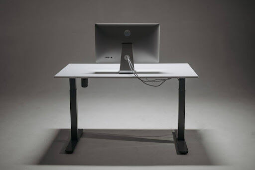 What Are the Benefits of a Standing Desk for Your Home Office?