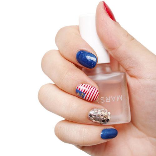 Red, White & Cool: DIY Patriotic Nail Art
