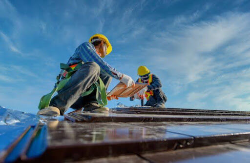 Roof Cleaning: A Guide to Keeping Your Roof Shiny and Healthy
