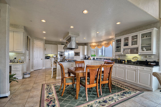 Nestled in hills of Olivenhain