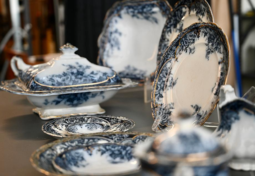 Wedgwood Tableware: A Guide to the Royal-Approved Classics