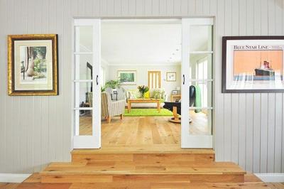 IS YOUR CUSTOM HOME ACTUALLY  CUSTOM?