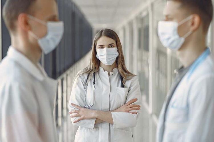 Why You Should Visit a Doctor After a Fall at Work