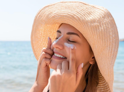 How to Soothe Your Skin After a Long Day in the Sun with Simple Care Tips