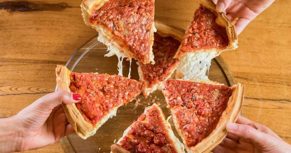 Top Foodie Hotspots to Visit Over the Holidays