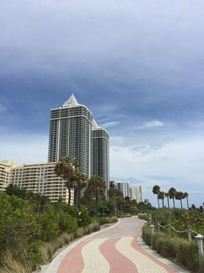 Paramount Miami Worldcenter Apartments for Sale and Rent