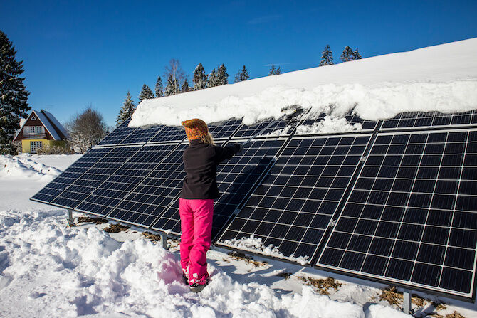 How Homeowners Can Maintain Solar Panels In Their Property