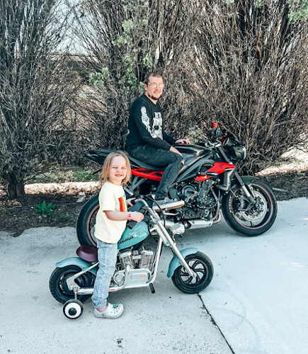 HYPER GOGO Mini Motorcycle: The Best Gift for Kids Who Love the Outdoors