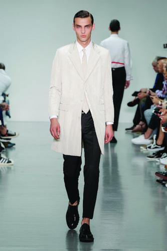 Suit Yourself: Dress Well for the Modern Man