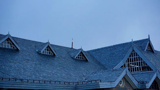 How to Properly Inspect Your Roof: 7 Essential Steps