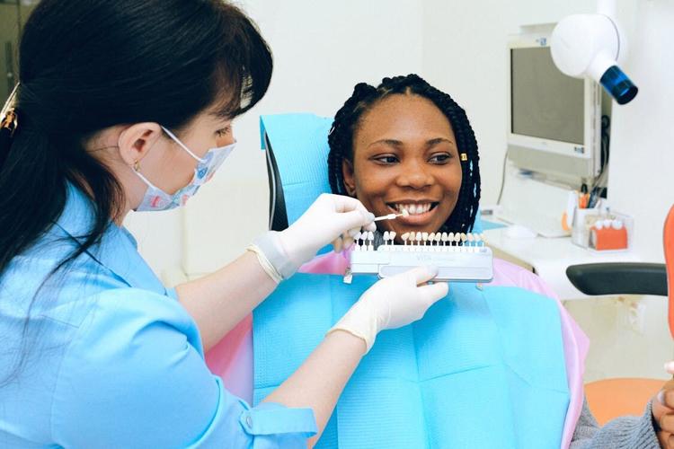 How Cosmetic Dental Services Can Improve the Health and Appearance of Your Teeth