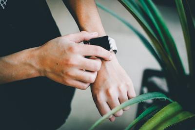 4 Factors to Consider When Searching for a Smartwatch as a Diabetic