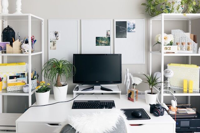 Home work space designed to create a good and productive work atmosphere