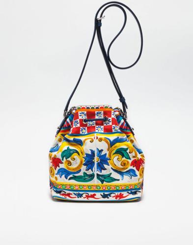 Swing into Spring with the Hottest Handbag Trends