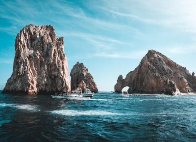 The Arch of Cabo San Lucas: A Historical and Geological Marvel