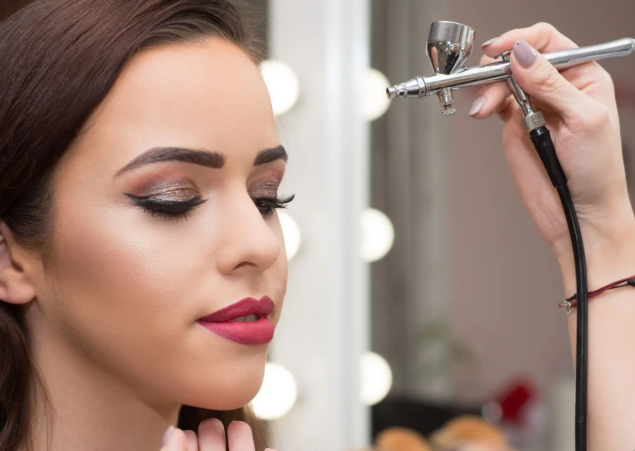 Mastering the 2025 Holiday Party Look