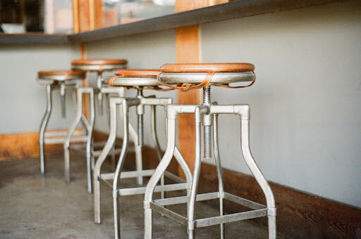 Crafting the Perfect Vibe: Design Tips for Your Bar Space