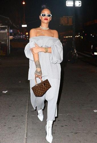 We Have Learned Some Evergreen Fashion Lessons From Rihanna!