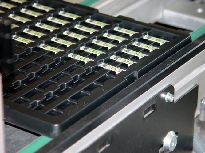 How Thermoformed Workpiece Carriers Prevent Micro-Movement Damage in Transit