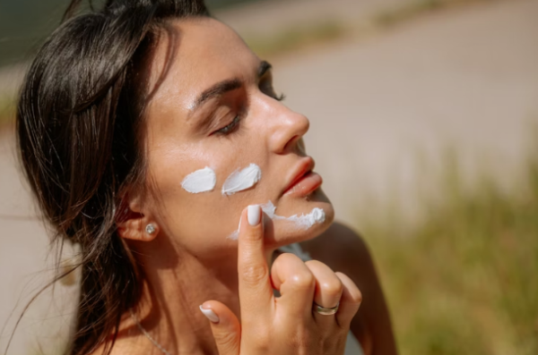 Mastering the 2025 Holiday Party Look