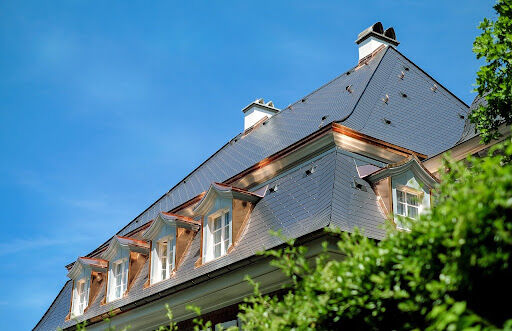 To Upgrade or to Fix Your Roof: 6 Contracting Tips to Consider