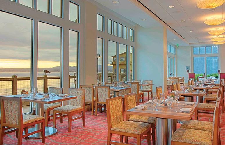 Monterey Beach Front Hotel: The InterContinental The Clement