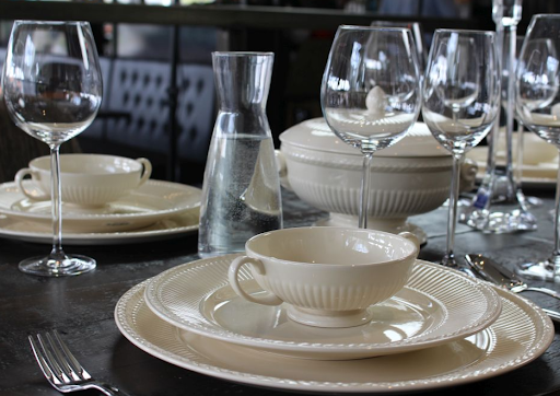 Wedgwood Tableware: A Guide to the Royal-Approved Classics