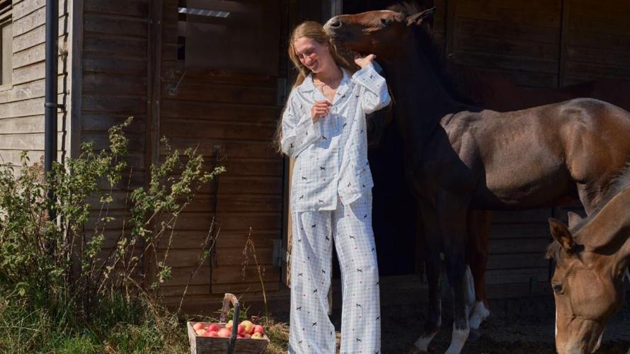 Why Silk Pajamas Make the Perfect Gift for Her