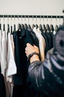 How to choose an outfit to Look Awesome?