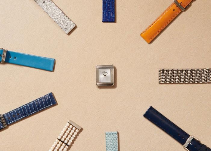 A Mother's Love Embodied in Gold