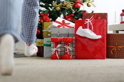 4 Gift Ideas for Athletes & Sports Fans This Holiday Season
