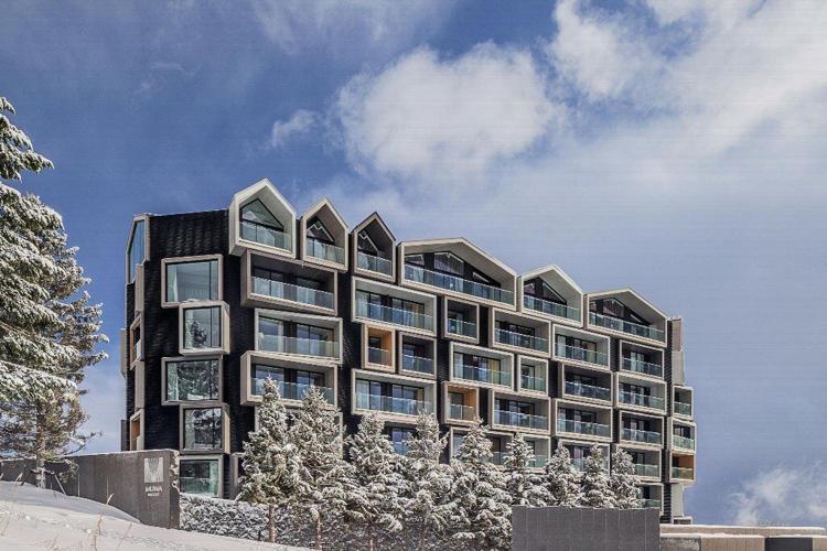 15 Luxury Stays in Japanese Ski Resorts