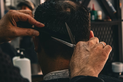 How to Choose the Right Men's Haircut for Your Face Shape