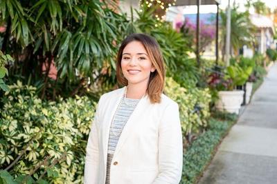 Smart Reasons You Should Hire a Real Estate Agent for Buying or Selling Properties