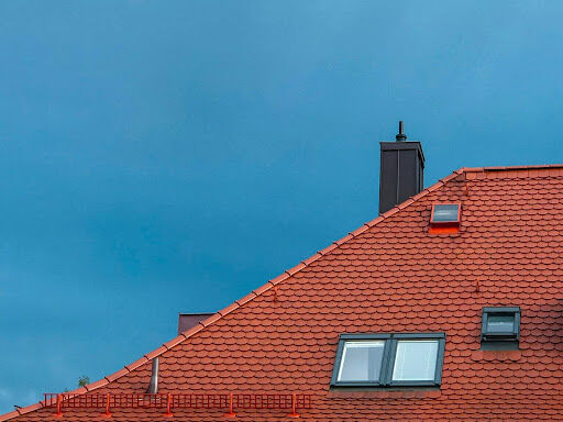 How to Properly Inspect Your Roof: 7 Essential Steps