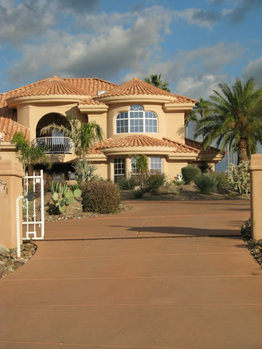 Roofing Concerns That Can Disrupt Luxury Home Performance