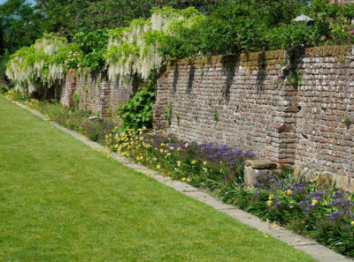 Elevate Your Outdoor Space with a Professionally Built Retaining Wall