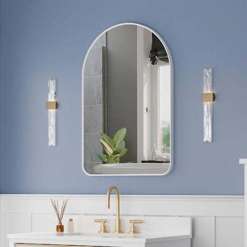 The Different Types of Bathroom Mirrors and Their Uses